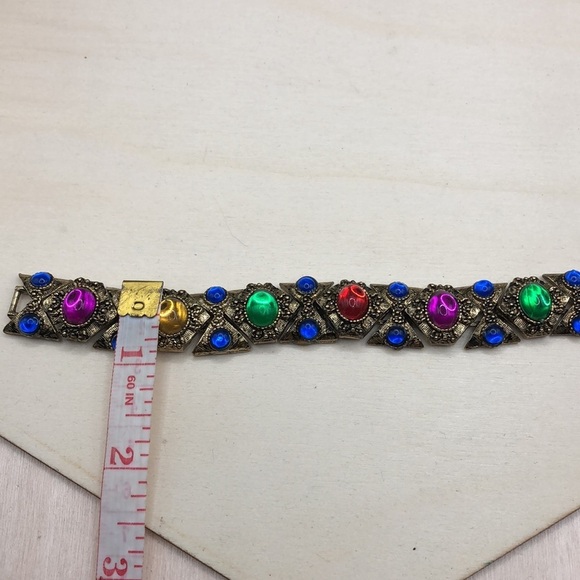 Vintage bejeweled statement style costume bracelet. - Picture 4 of 8